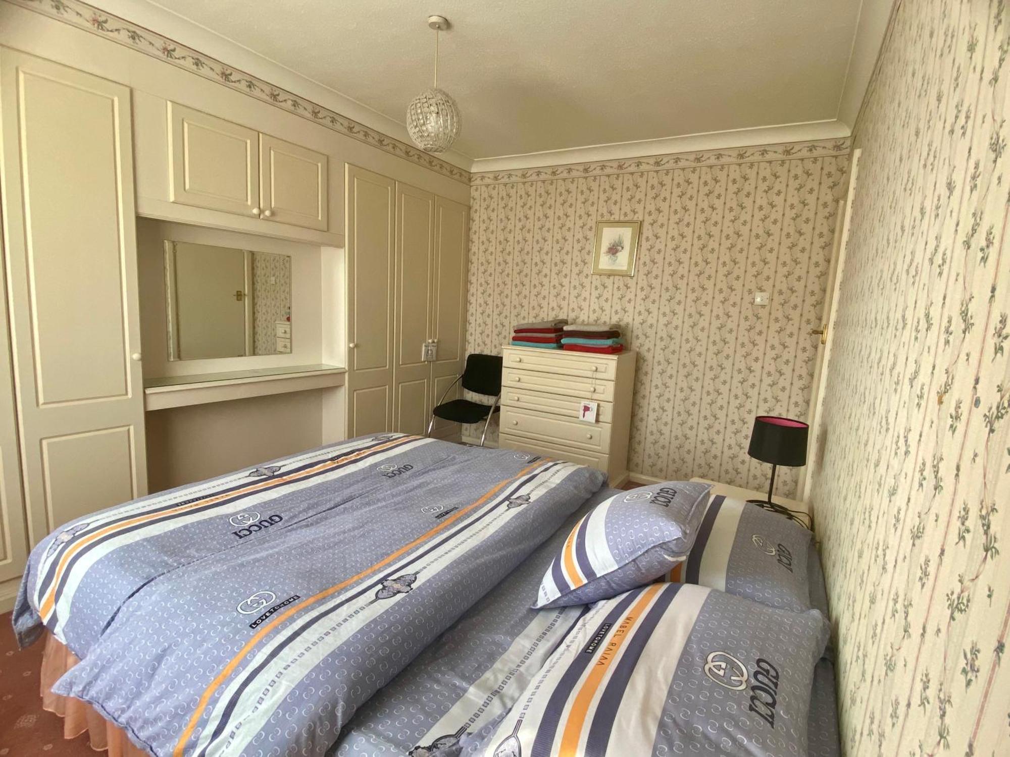 Barking London House Sleeps 12 - Parking - Train Tube - Airportヴィラ エクステリア 写真
